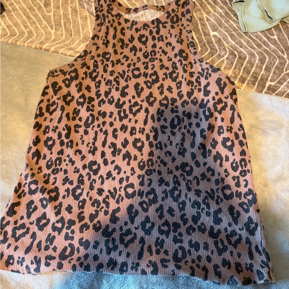 Leopard Print Sleeveless Top
